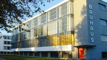 La Escuela de Bauhaus, y Weimar, será protagonista en 2019: se cumplen 100 años desde su creación. La Escuela de Bauhaus, y Weimar, será protagonista en 2019: se cumplen 100 años desde su creación.