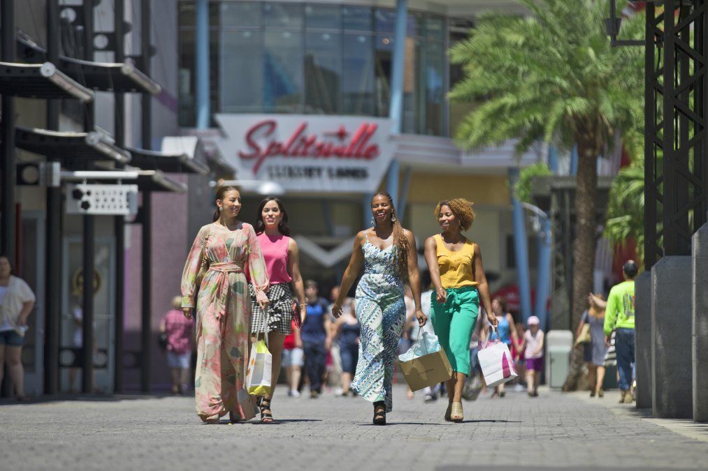 Kissimmee es un lugar ideal para viajar con la familia o amigos. Por supuesto Kissimmee es un lugar ideal para viajar con la familia o amigos. Por supuesto