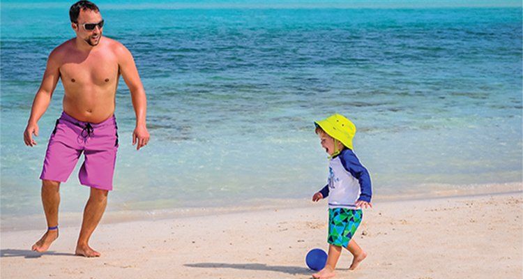 Las playas de Cuba son espectaculares, conjugadas con la alegría de su gente y la rica historia que develan sus ciudades.