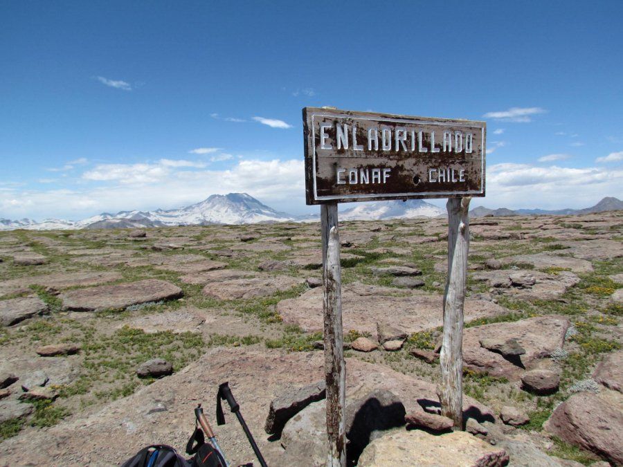 Las grandes piedras lisas y sim&eacute;tricas de El Enladrillado han dado pie a alocadas teor&iacute;as.  