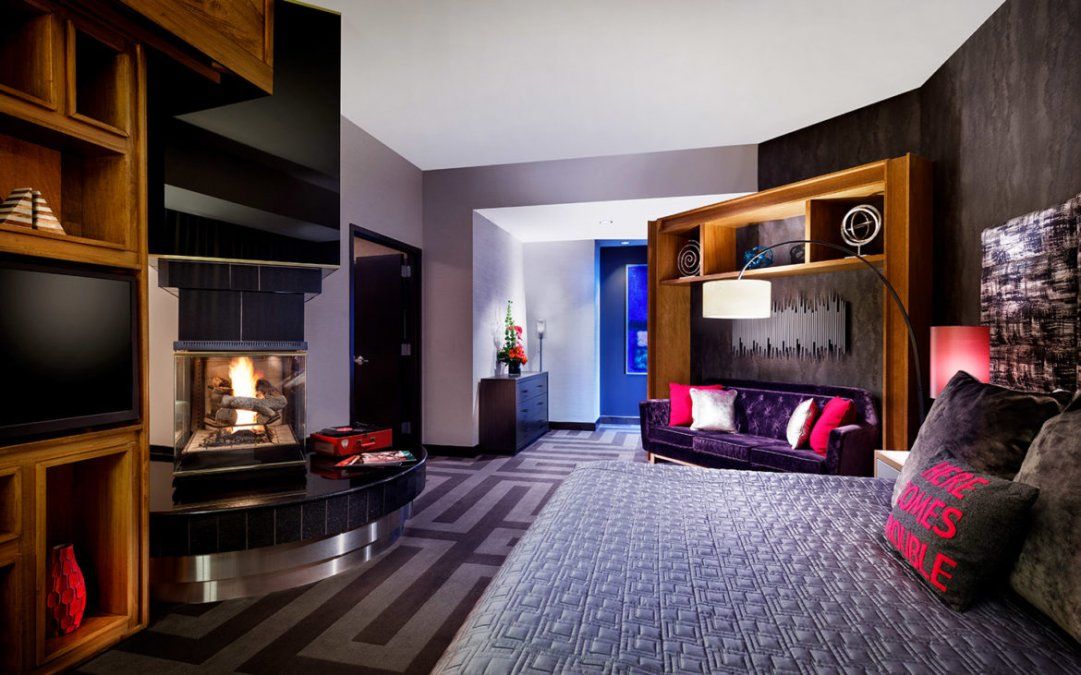 Hard Rock Hotel Orlando – Graceland Suite.