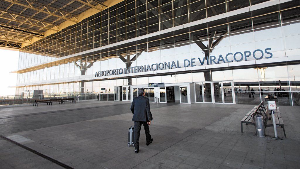 Brasil reactiva transporte a&eacute;reo a pesar del Covid-19.