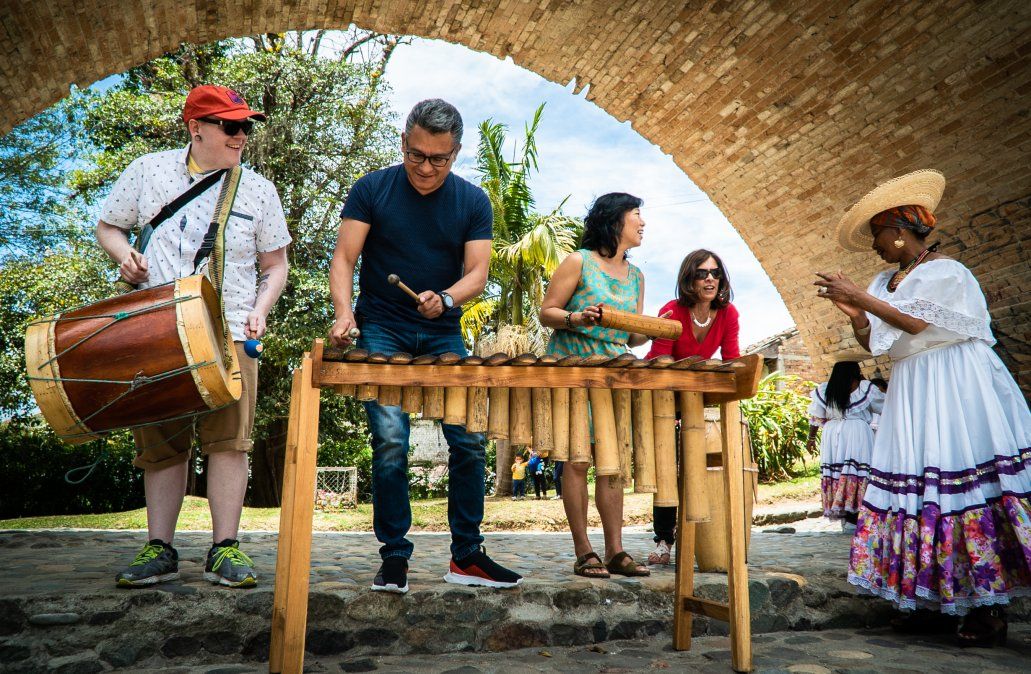 La música es parte de la vida en Colombia.