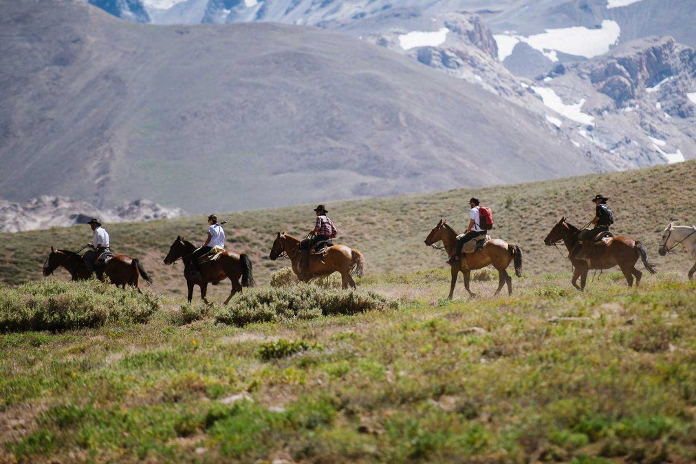 Valle Hermoso de Mendoza cuenta con grandes actividades para que los turistas puedan disfrutar durante sus escapadas este verano. Valle Hermoso de Mendoza cuenta con grandes actividades para que los turistas puedan disfrutar durante sus escapadas este verano.
