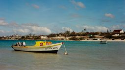 altText(Aruba: 5 experiencias únicas que debes hacer en la isla)}