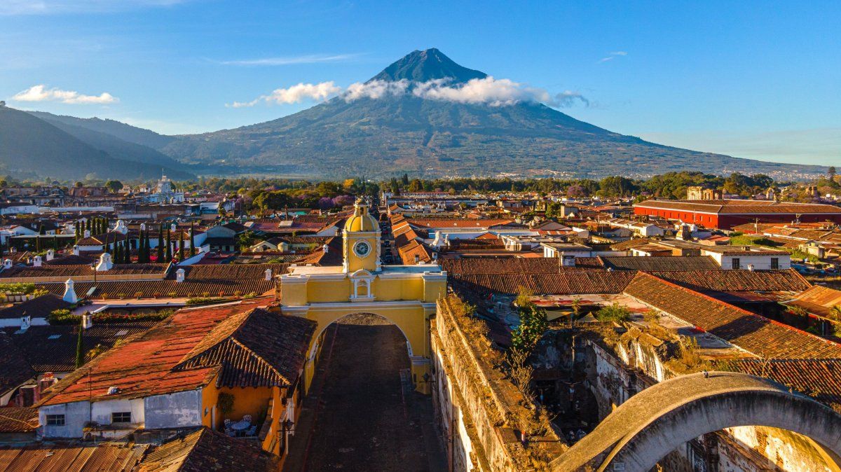 Vacaciones en Guatemala: Antigua invita a disfrutar de fincas de café, volcanes y aguas termales. Vacaciones en Guatemala: Antigua invita a disfrutar de fincas de café, volcanes y aguas termales.