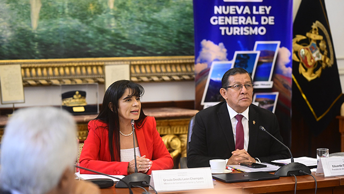 "El turismo no puede ser visto como hace m&aacute;s de una d&eacute;cada; debemos adaptarnos a los nuevos retos y a la din&aacute;mica del mercado global&rdquo;, explic&oacute; la ministra.