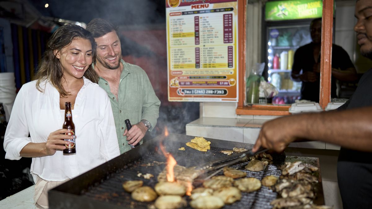 El refuerzo de la conectividad coincide con uno de los momentos más importantes del calendario turístico de Barbados: el Festival Crop Over.