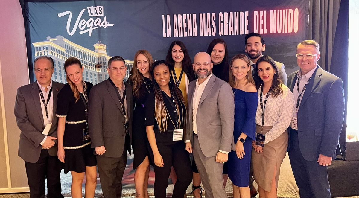 Las Vegas reanuda misión comercial en México.