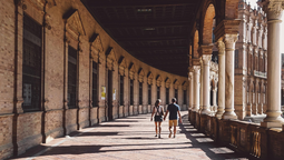 altText(10 ciudades con experiencias imperdibles en España)}