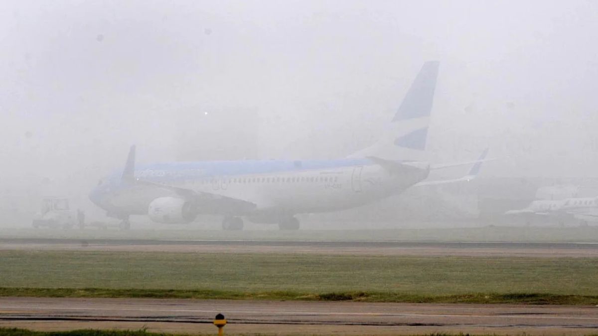 Por una intensa niebla, cierra el Aeroparque de Buenos Aires.&nbsp;
