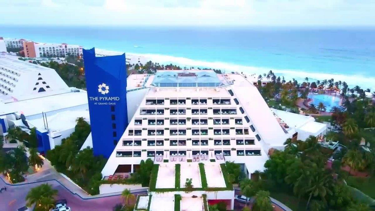 En el marco de la nueva edición de EPTUR, el Oasis Hotels & Resorts compartió su catálogo de propiedades en Cancún y Tulum y sus servicios para el turismo MICE. En el marco de la nueva edición de EPTUR, el Oasis Hotels & Resorts compartió su catálogo de propiedades en Cancún y Tulum y sus servicios para el turismo MICE.