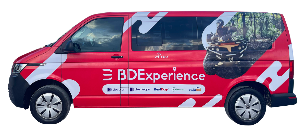 Los vehículos de BD Experience ofrece servicio de wi-fi sin costo, sillas para bebé y pantallas.