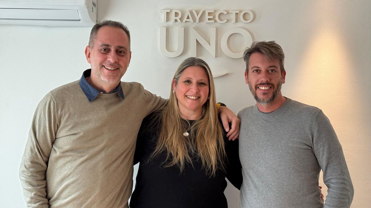Trayecto Uno: Martín Maluendez, gerente comercial; junto a Vanina Clavijo, responsable de Integraciones; y Emiliano Mora, responsable de Producto.