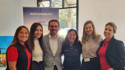 Equipo Air France-KLM: Maristella Rodríguez, María Camila Bohórquez, Stefan Gumuseli,&nbsp;Mariana Villalobos,&nbsp;Elisa Dhuvettere y Andrea Peña.