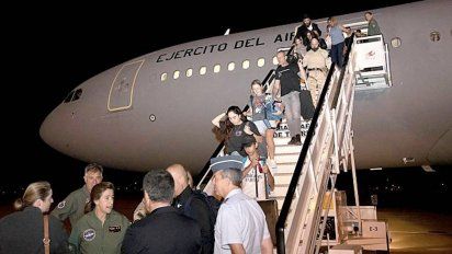 España evacúa a los turistas españoles en Israel