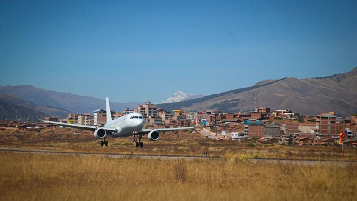 El Congreso propone nuevas reglas de juego a las aerolíneas. - Ladevi Medios y Soluciones El Congreso propone nuevas reglas de juego a las aerolíneas.