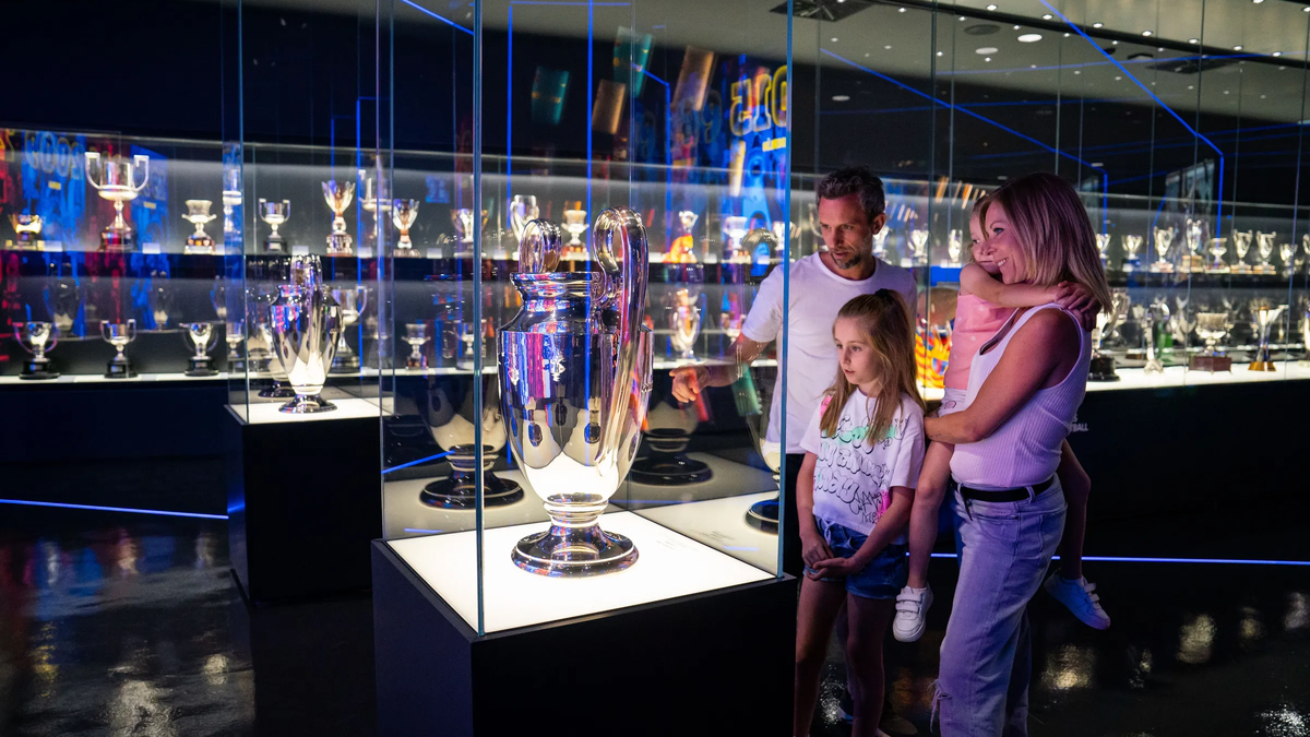 La visita al museo y el estadio del FC Barcelona son un clásico de los viajes por Europa.