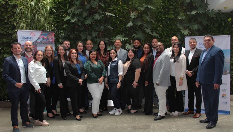 Delegación que participó en la caravana de promoción de Panamá.