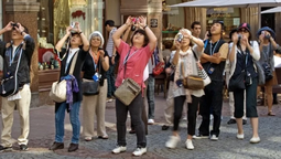 Turistas chinos en España.