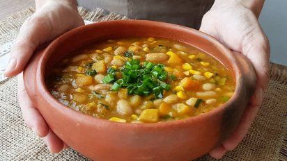 Porotos con locro es una de las opciones novedosas para esta Semana Santa.&nbsp;