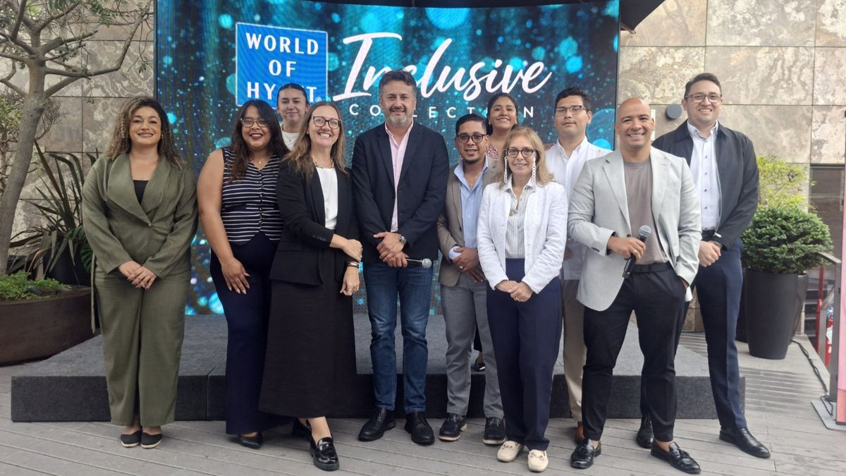 Jessica Fabbrini y Alex Ruiz Ramos junto al equipo de Hyatt Inclusive Collection durante la presentación de Confidant Collective en Perú, reforzando el vínculo con el canal minorista.