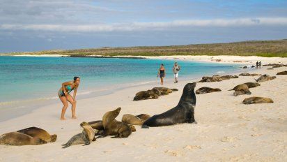 Gal&aacute;pagos vuelve a recibir turistas (archivo)