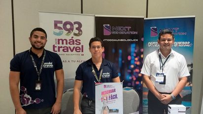 Equipo de Más Travel, liderado por José Andrés Andrade, gerente comercial de la plataforma BNext Generation (der.).