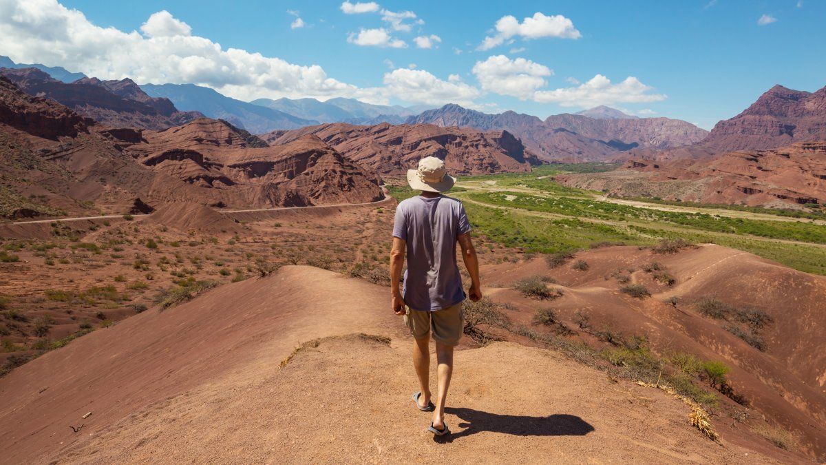 Descubrí cuánto cuesta volar en avión a Salta en estas vacaciones de verano 2025.