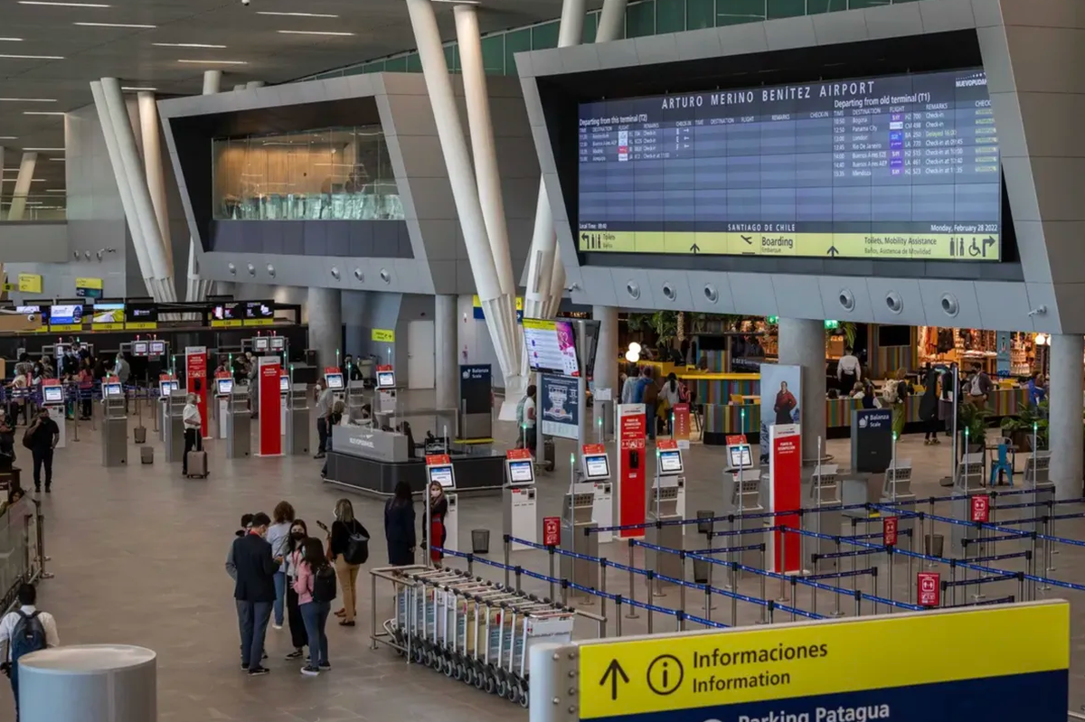 El nuevo diseño para pasajeros con movilidad reducida y adultos mayores de Nuevo Pudahuel se comenzará a aplicar a partir del primero de julio. - Ladevi Medios y Soluciones El nuevo diseño para pasajeros con movilidad reducida y adultos mayores de Nuevo Pudahuel se comenzará a aplicar a partir del primero de julio.