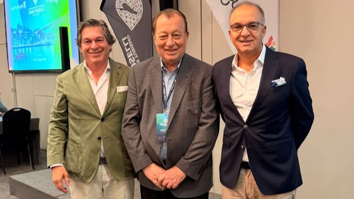 Bernardo Cardoso, responsable de turismo del Visit Portugal para Sudamérica, Argentina, Uruguay y Brasil; Juan Toselli; y Luis Pedro Martins, representante de Turismo de Porto Norte.