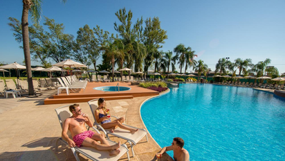 Vacaciones 2026: Los Pinos Resort lanza una gran promoción para viajar a Las Termas de Río Hondo este verano