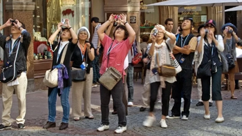 Turistas chinos en España.