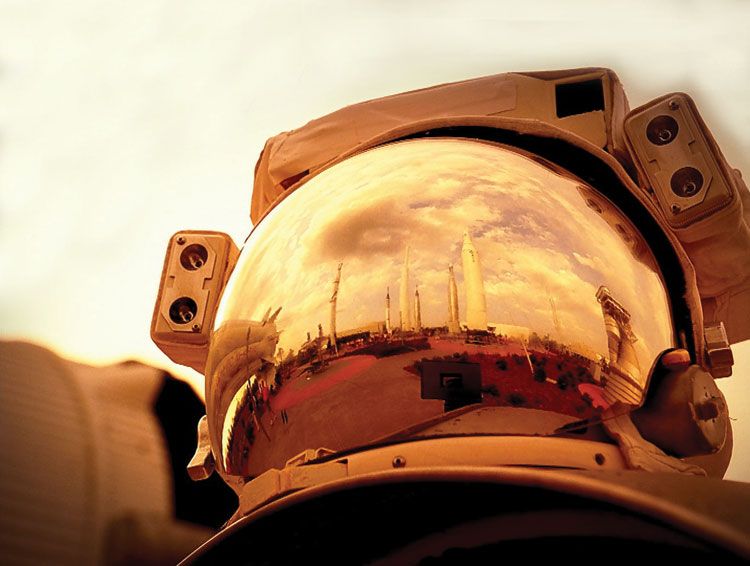 Los trajes espaciales son un motivo común en toda el área.