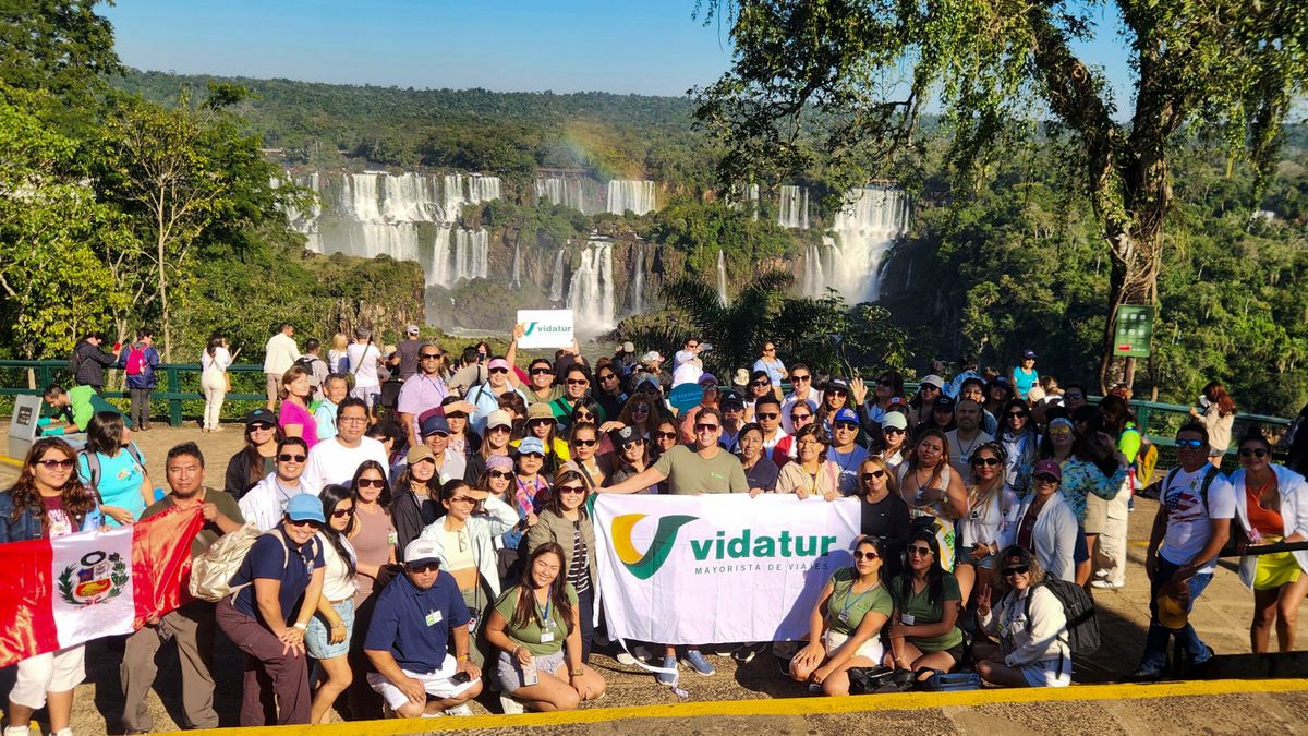 100 agencias de viajes participaron de la VII Convención de Turismo Vidatur en Iguazú - Argentina. 100 agencias de viajes participaron de la VII Convención de Turismo Vidatur en Iguazú - Argentina.