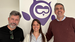 Lucas Klenk, director general de E2E Travel Solutions; y Micaela Mellino y Gustavo Bondoni, gerentes de Proyectos y de Marketing de TIJE Travel Tech Group, respectivamente. 