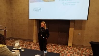 Claudia Gamboa, de Aviareps, estuvo a cargo de la presentación.&nbsp;