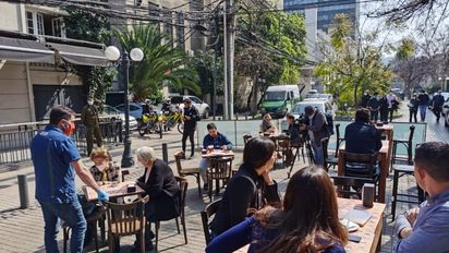 Región Metropolitana: preocupación por retroceso de fase