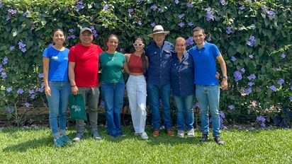 Participantes del press trip en Cinco Cacao, una de las paradas del recorrido por el Paisaje Cordillerano.