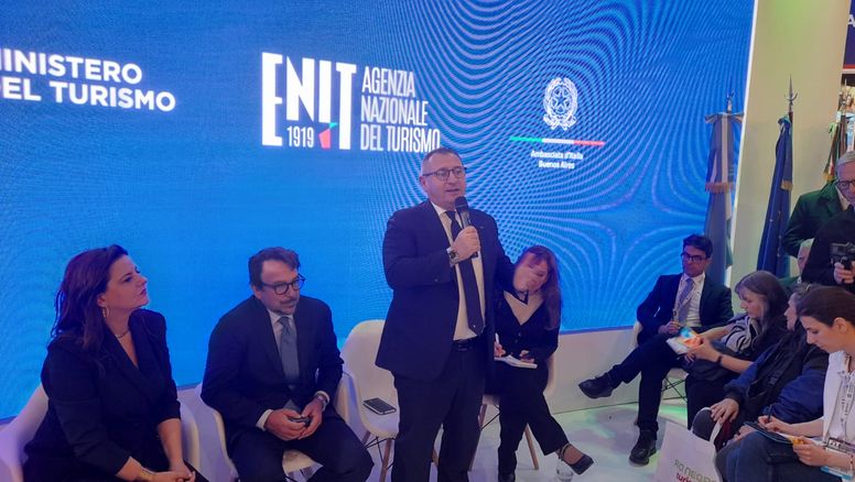 Giancarlo Caramanna, diputado italiano de la Comisión del Turismo del Congreso de Italia.