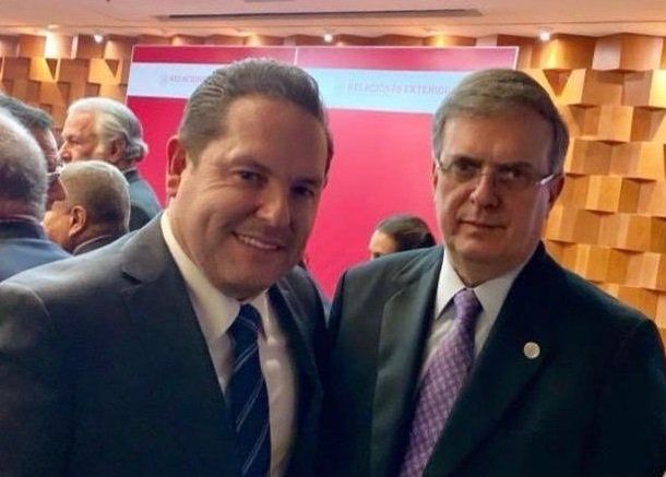 Araiza y Marcelo Ebrard, secretario de Relaciones Exteriores.