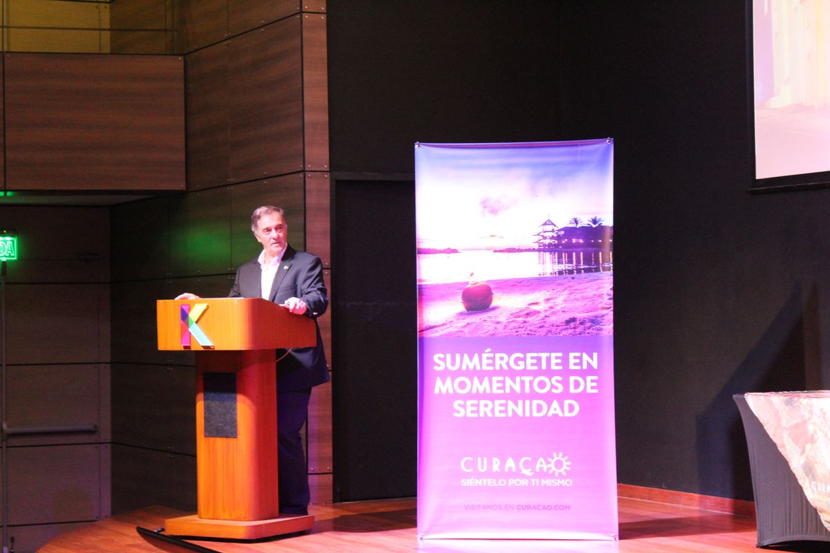 Víctor Dapena, director de la Oficina de Turismo de Curazao en Colombia.