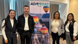 El equipo de Ada Vegas Travel, encabezado por Murat Kuccuk, y Beatriz Andrade de Turkish Airlines.