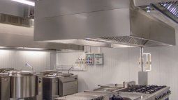 Morgui Clima lanzó un nuevo equipamiento de restaurantes: el sistema de filtración y ventilación Kitchen Neat Air (G4 + F7).