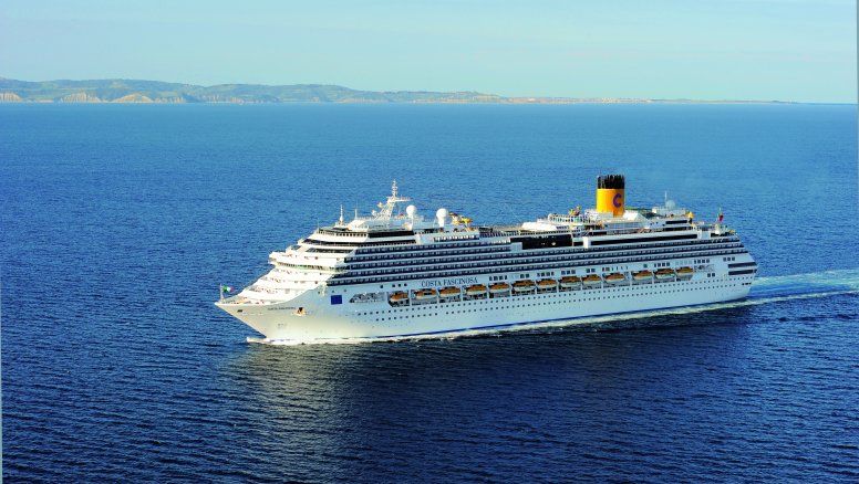 Las compañías de cruceros también suspendieron sus servicios.