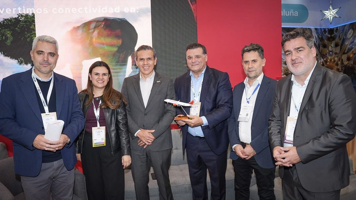 Firma de acuerdo entre Avianca y Agencia C&oacute;rdoba Turismo.