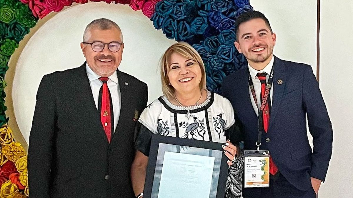 Jorge Mejía, director general de Mexitours; Alicia Mejía, directora comercial; y Andrés Mejía, director comercial.