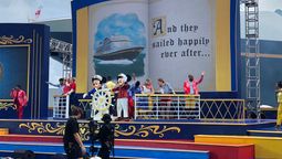 Disney Cruise Line estrenó el Disney Wish con una gran ceremonia a la que asistieron Mickey y otros clásicos personajes.