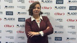 Roberta Trubilano, Sales manager de Exodo Peregrinaciones, en el stand de Ladevi en Fitur 2024.