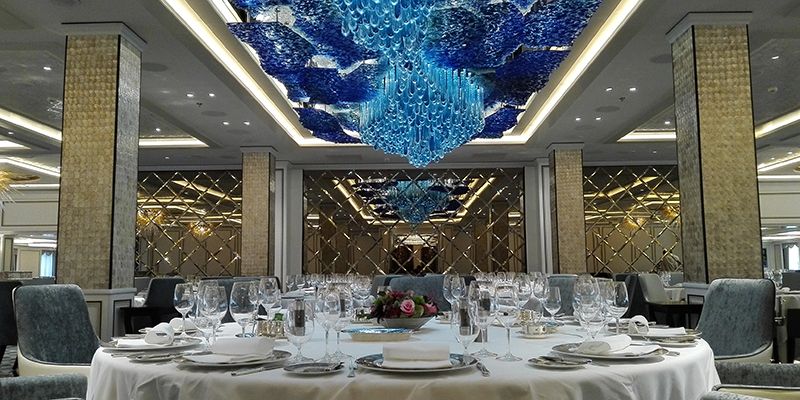 Regent Seven Seas Cruises cuida cada detalle en los espacios comunes y en las suites.